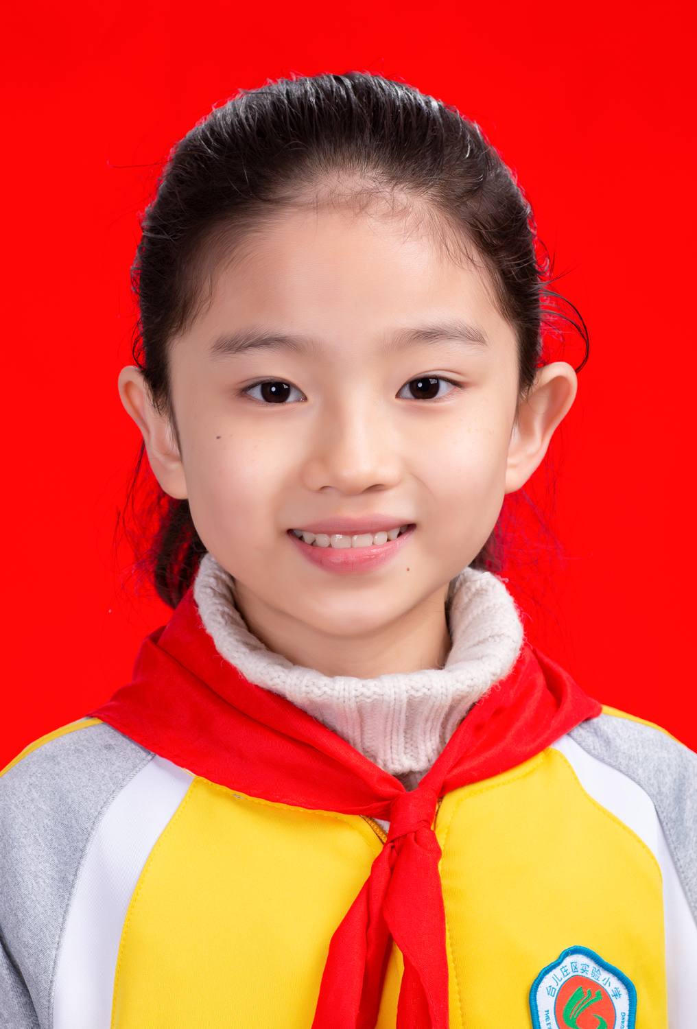 新時(shí)代好少年：臺(tái)兒莊區(qū)實(shí)驗(yàn)小學(xué)四年級(jí)10班  王怡然