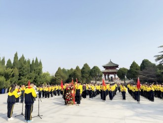 棗莊市中：舉行“緬懷革命先烈，傳承紅色基因”清明祭掃活動